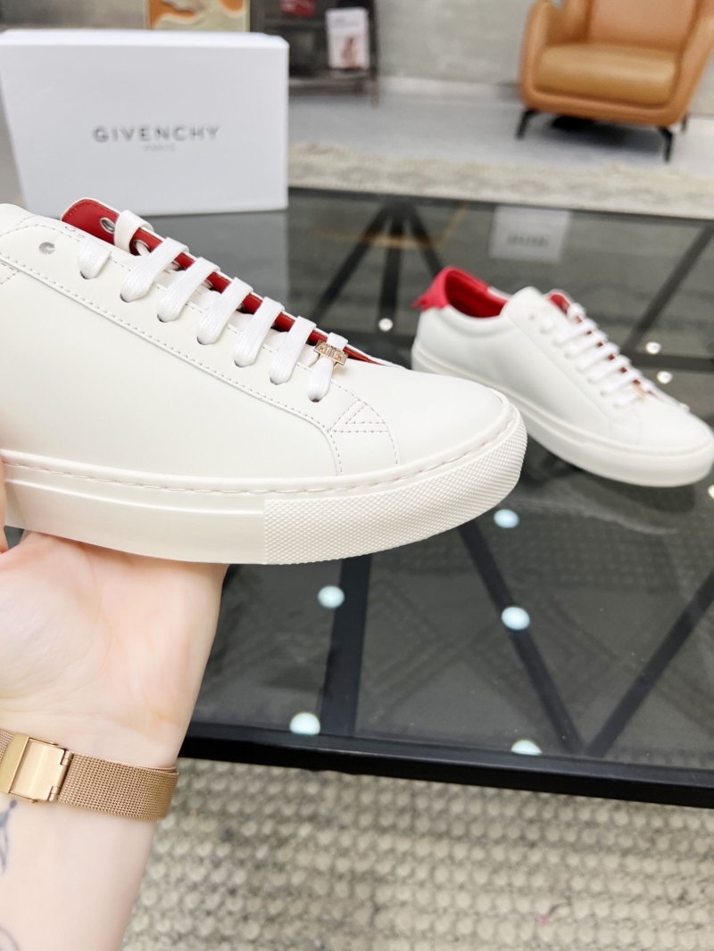 Givenchy Sneakers